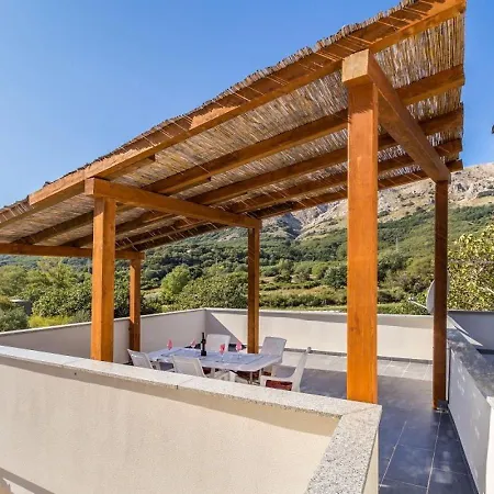 Apartment Dvosobni U Kuci S Bazenom, 1 Kat Draga Bašćanska